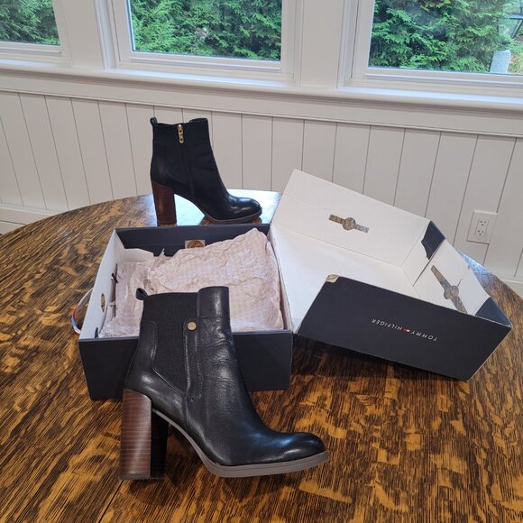 Tommy Hilfiger Britton Women’s Ankle Boots. Leather. Black. Gold tone. Size 7.5. - Picture 14 of 14
